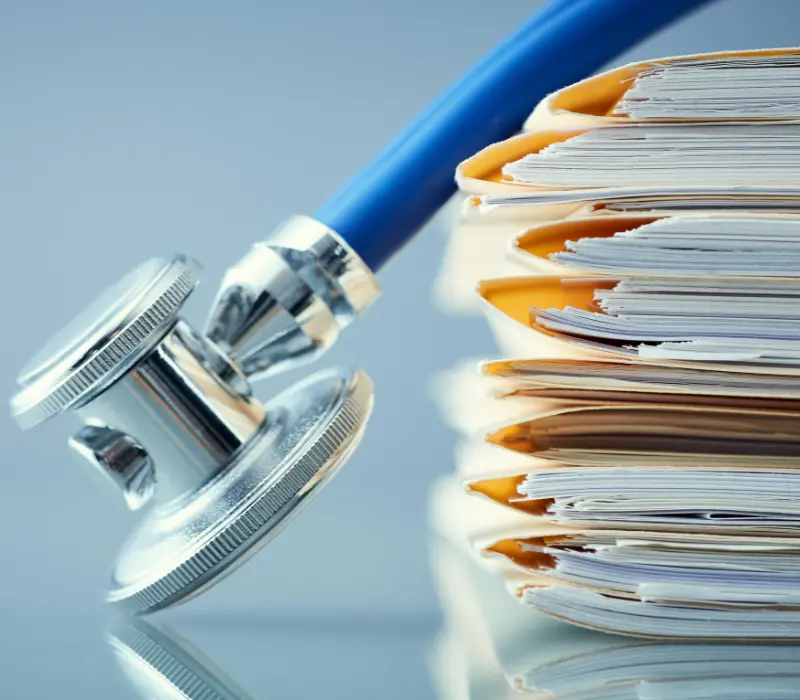 Prontuário médico incompleto